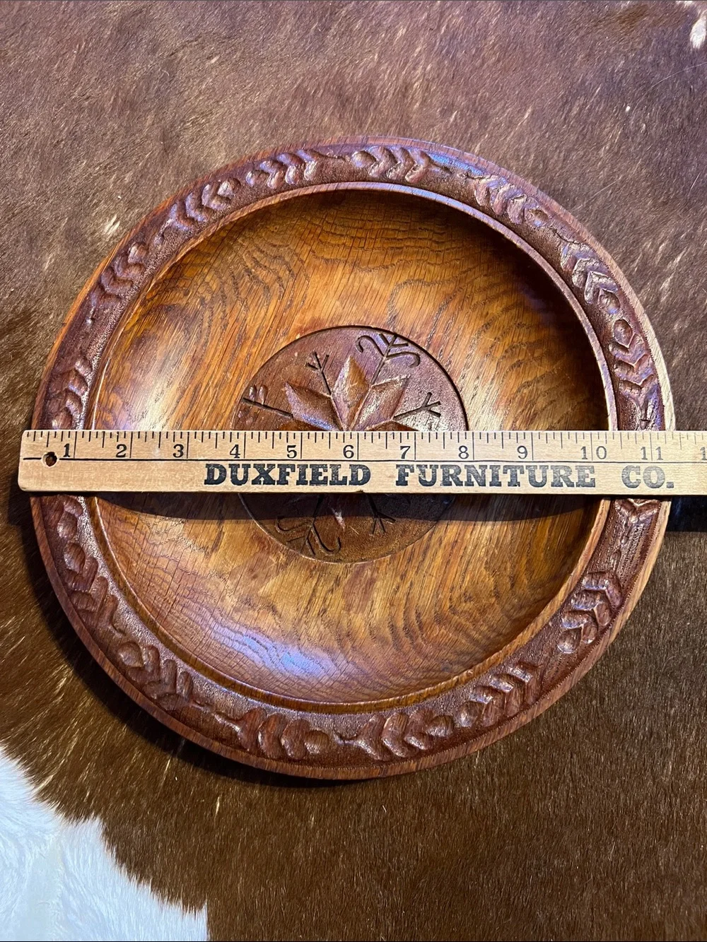 Hand-Carved Wooden Decorative plate - Brown